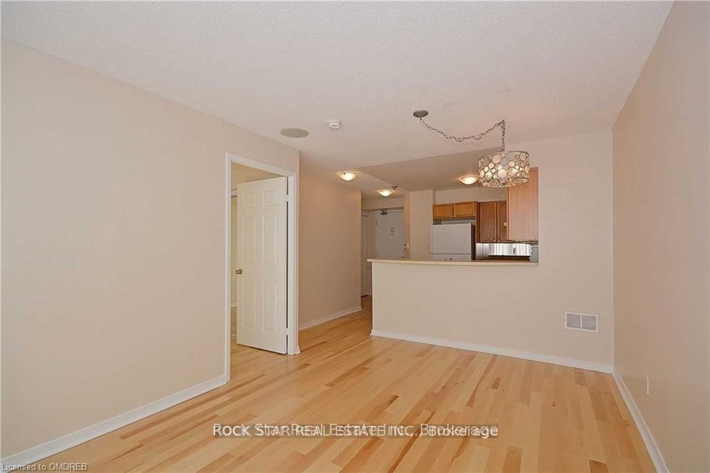 Additional image 2 of 425-109 Front Street E, Toronto, ON, M5A 4P7