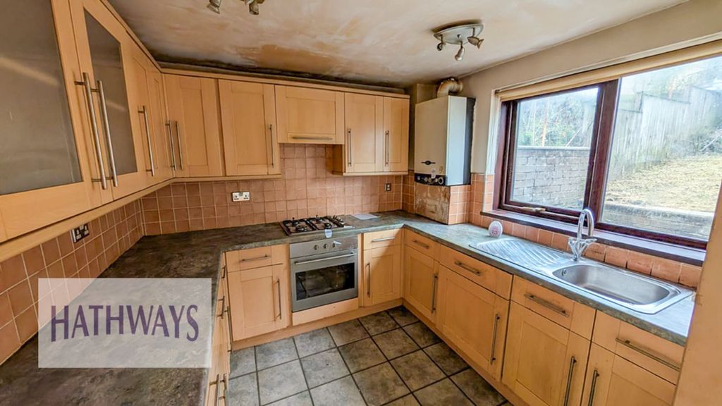 Additional image 2 of 3 bed property for saleHanbury Gardens, Pontnewynydd NP4