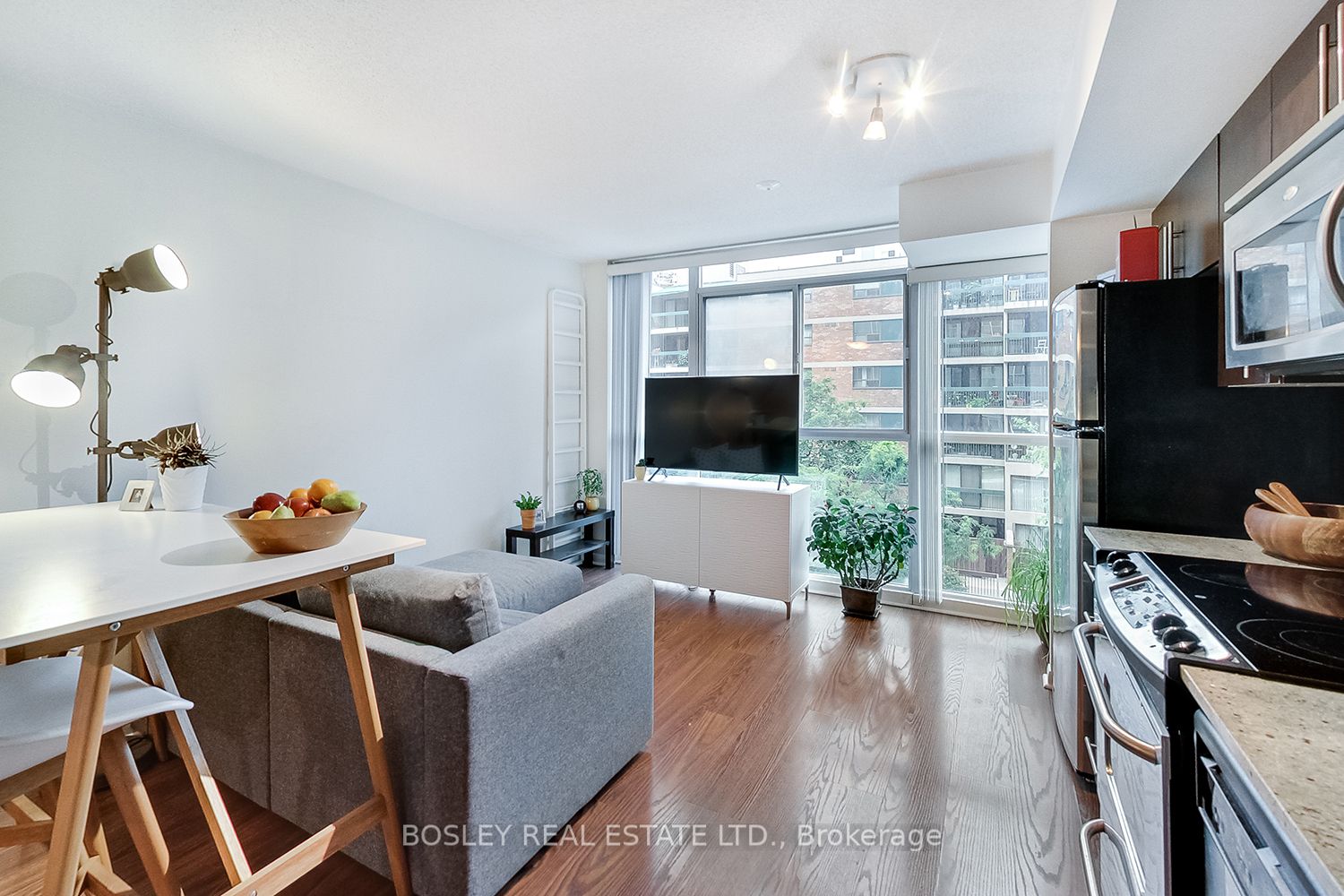 1114-96 St. Patrick Street, Toronto, ON, M5T 1V2
