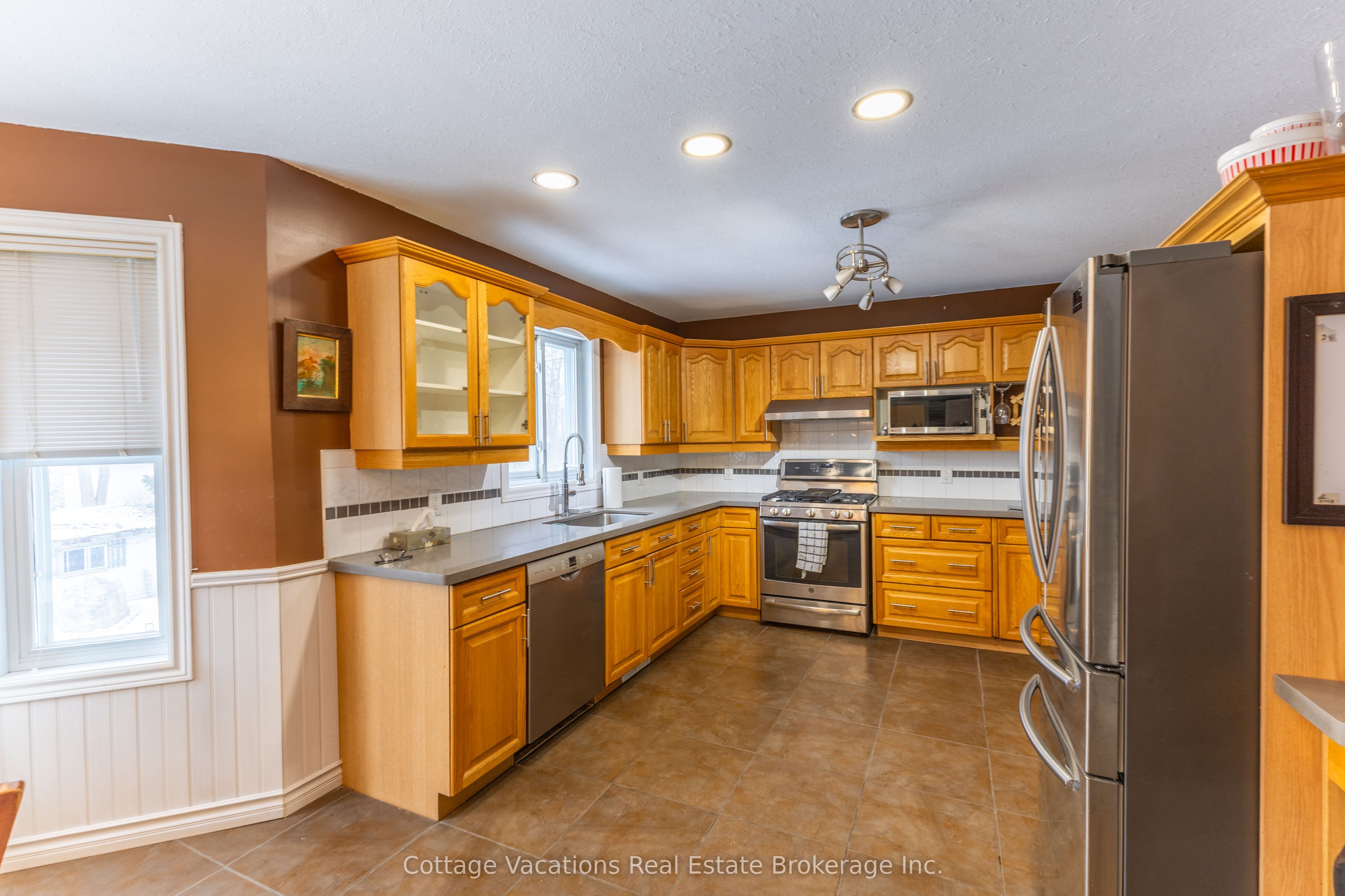 Additional image 2 of 26 Shaw Crescent, Huntsville, ON, P1H 1T7