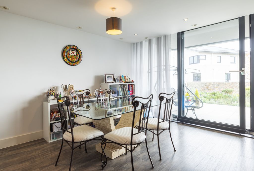 Additional image 9 of 2 bed flat for saleLa Rue Voisin, St. Brelade, Jersey JE3