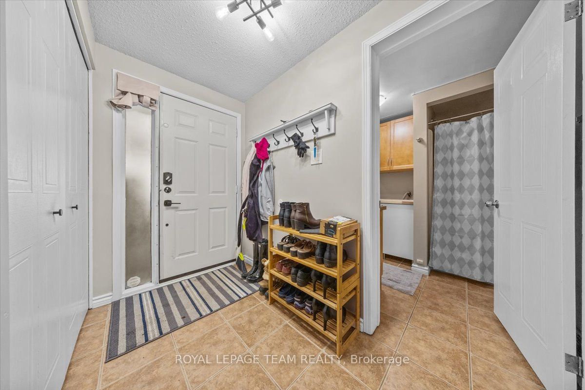 Additional image 3 of 1137 Chimney Hill Way, Ottawa, ON, K1J 8Z7
