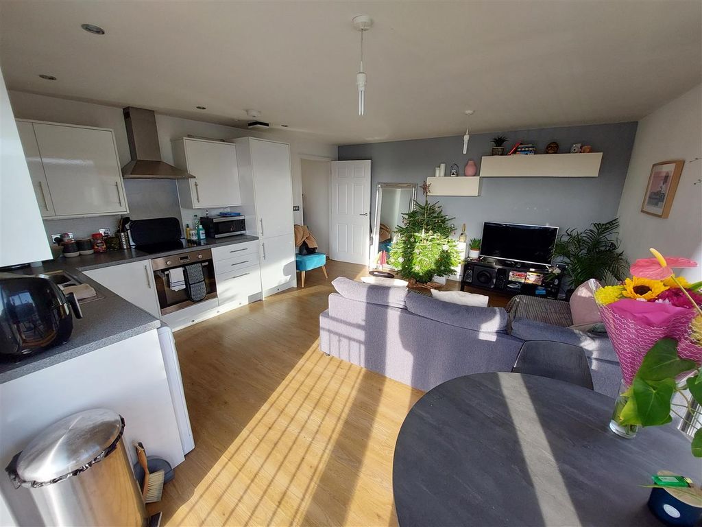Additional image 6 of 1 bed flat for saleCathays Terrace, Cardiff CF24