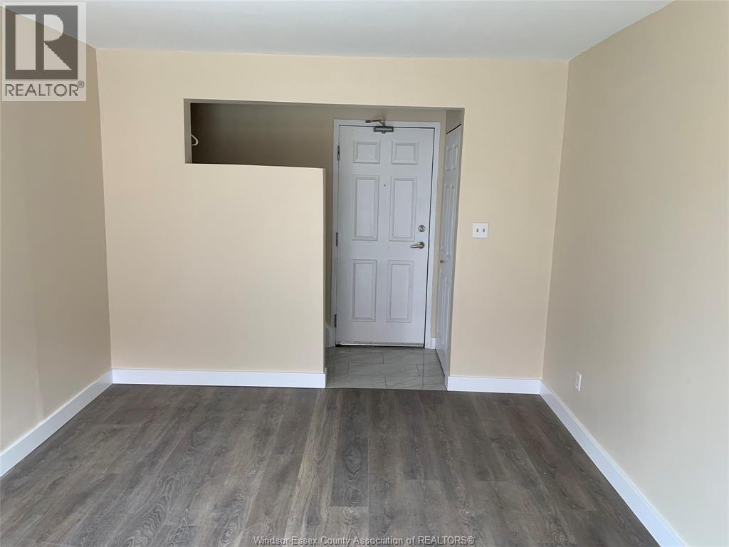 Additional image 3 of 10-2630 Columbia Court, Windsor, ON, N9E1B1