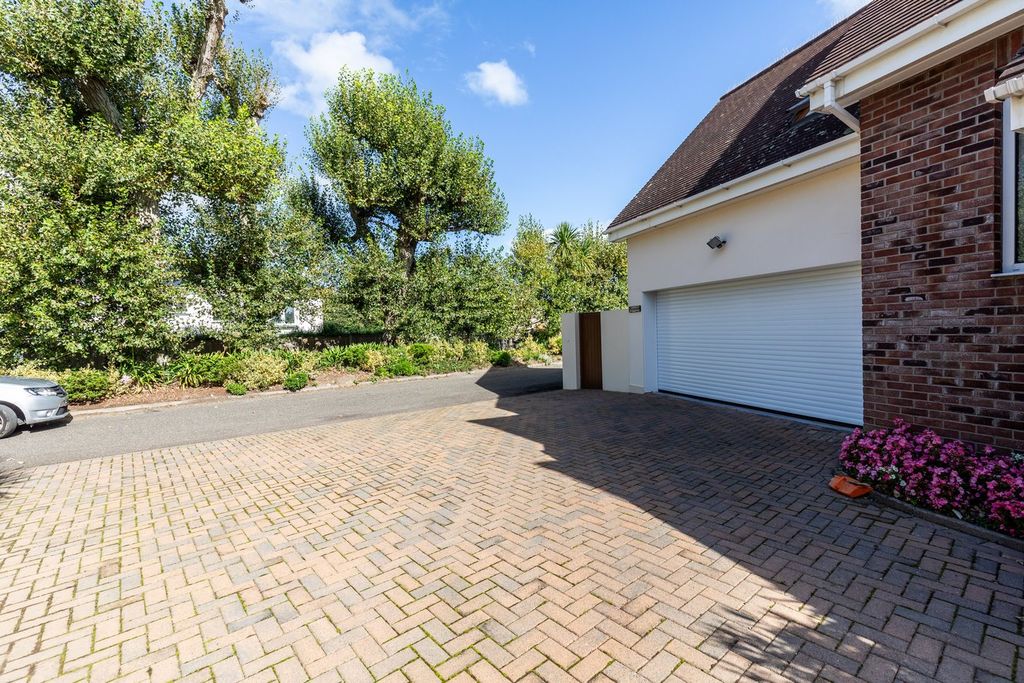 Additional image 33 of 3 bed detached house for saleLes Petit Sablons, La Grande Route Des Sablons, Grouville JE3