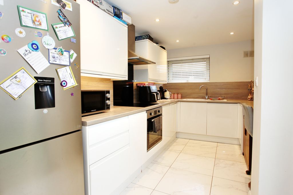 Additional image 8 of 3 bed semi-detached house for saleAlder Grove, Newport NP20