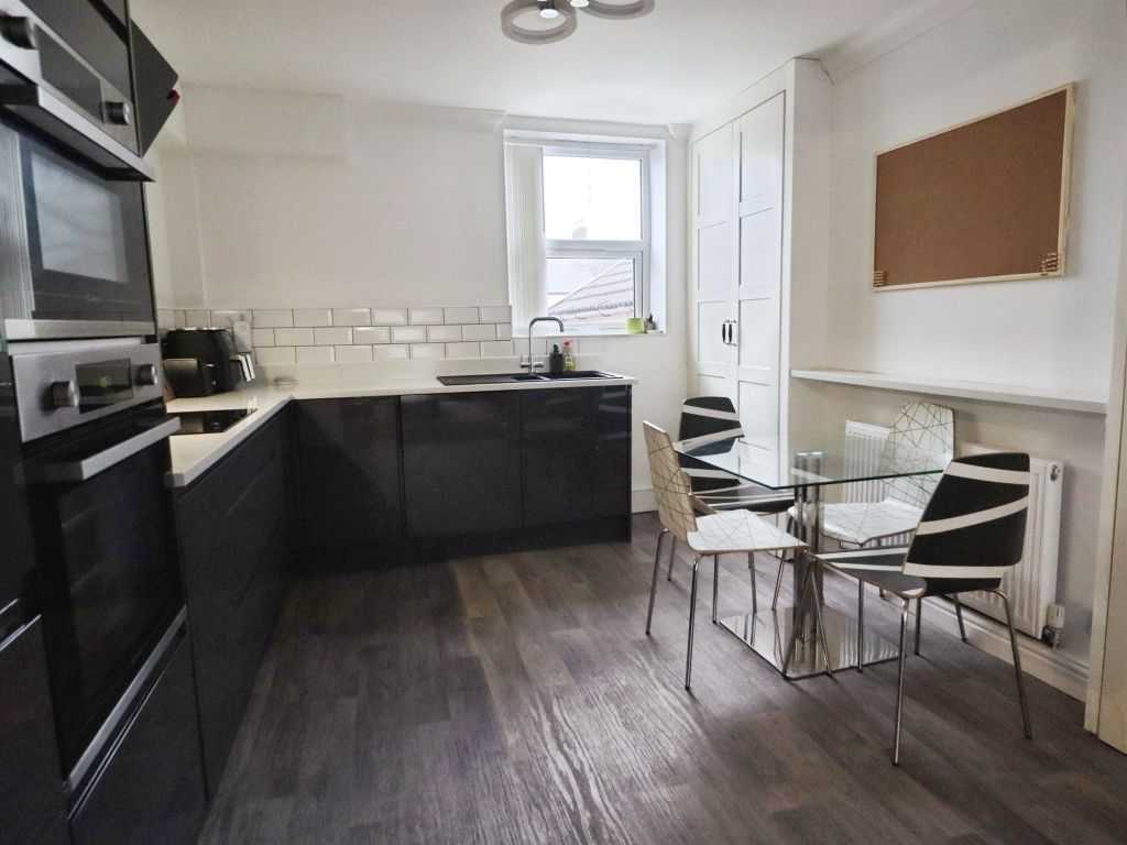 Additional image 2 of 2 bed flat for saleLower Cathedral Road, Cardiff CF11