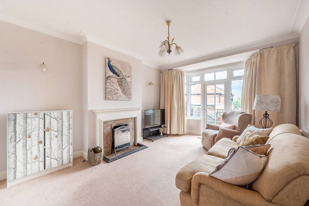Additional image 5 of 8 bed semi-detached house for saleLodore Gardens, Kingsbury, London NW9