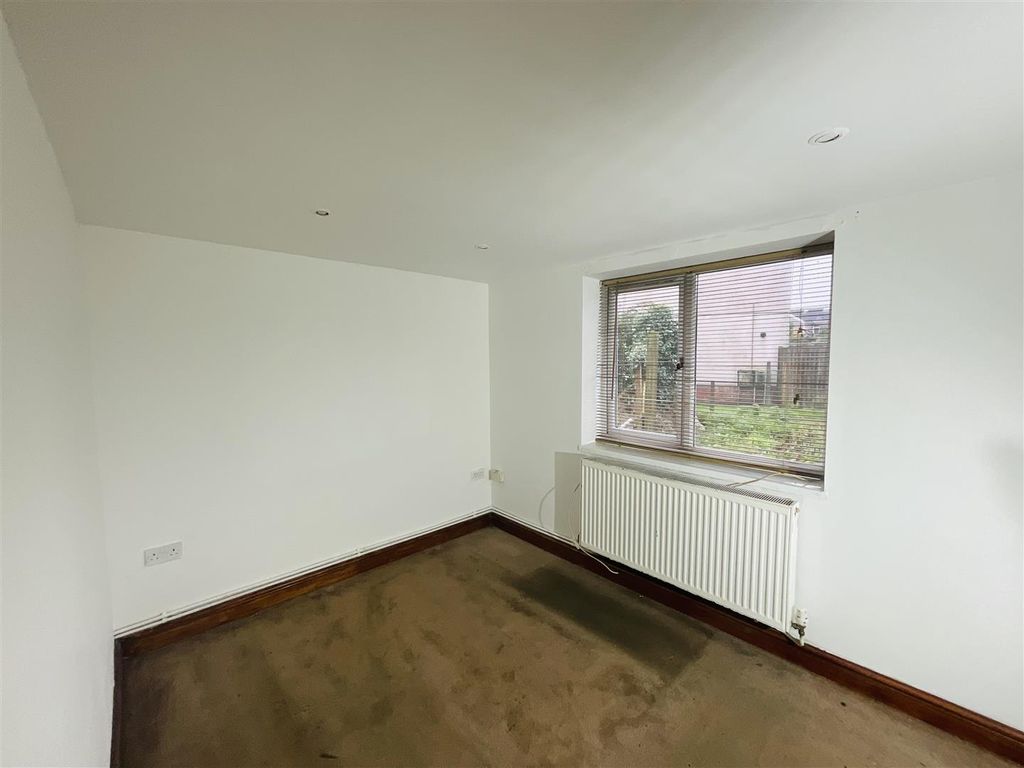 Additional image 8 of 2 bed flat for saleSandfield Road, Burry Port SA16