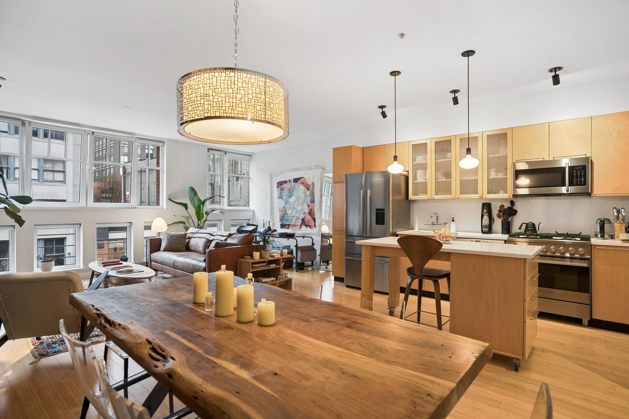 Additional image 4 of 401-1072 Hamilton Street, Vancouver, BC, V6B 2R9