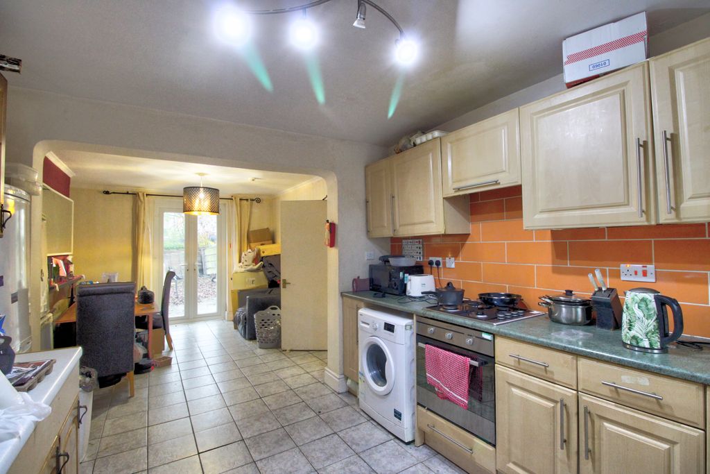 Additional image 6 of 4 bed terraced house for saleClyffard Crescent, Newport NP20