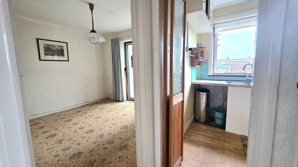 Additional image 6 of 3 bed semi-detached house for saleWayfield Crescent, Cwmbran NP44