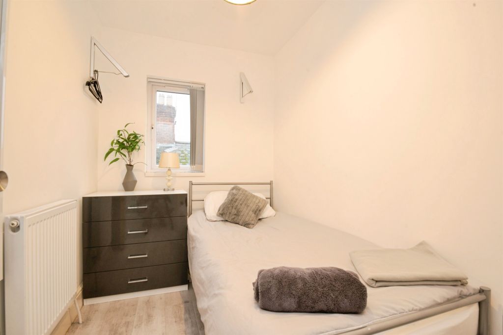 Additional image 7 of 2 bed flat for saleConnaught Road, Roath, Cardiff CF24