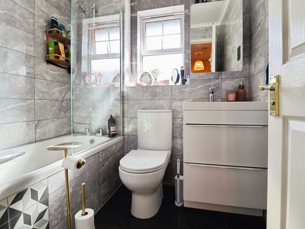 Additional image 14 of 3 bed semi-detached house for saleDe Havilland Road, Cardiff CF24