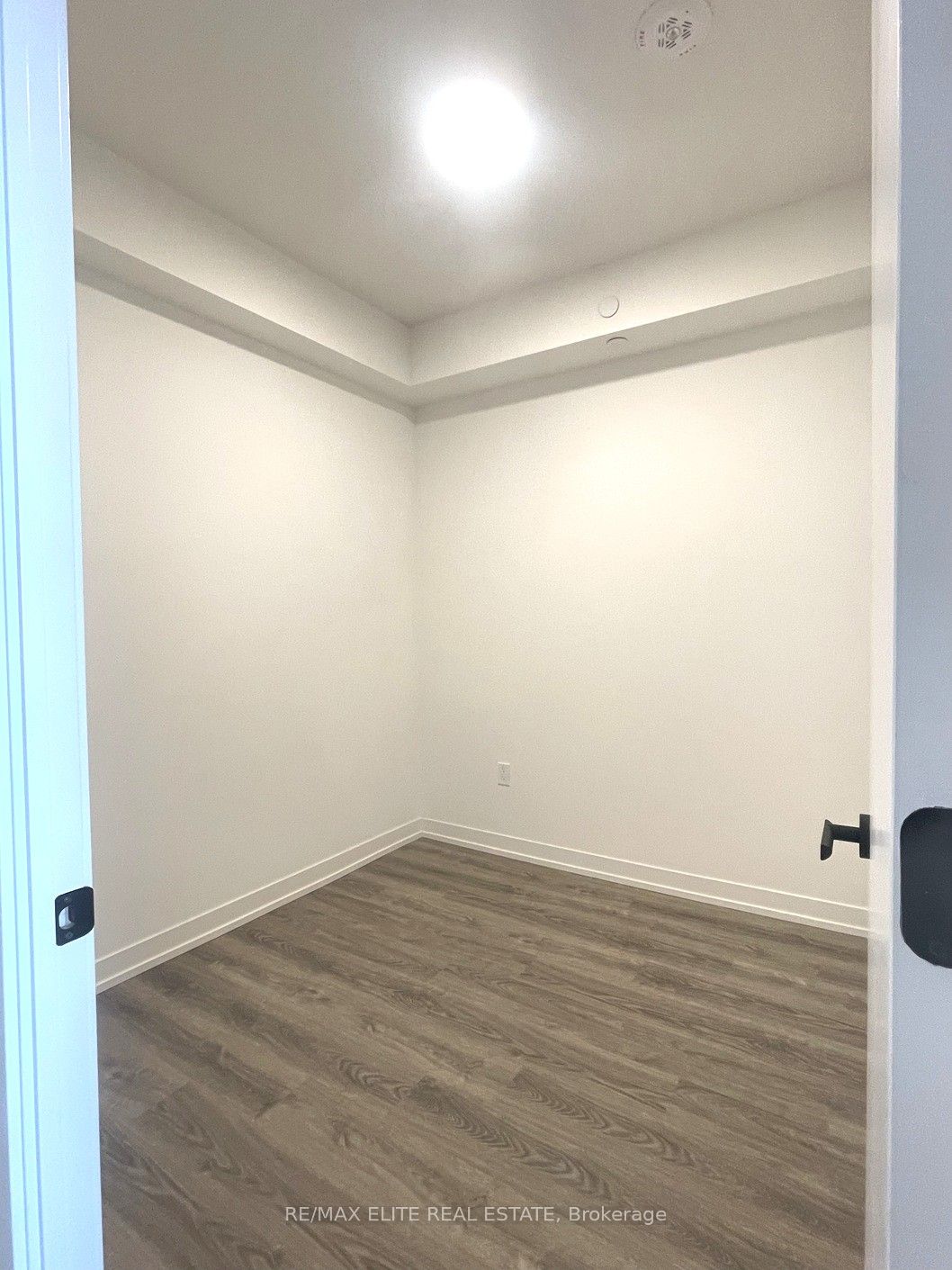 5811-8 Interchange Way, Vaughan, ON, L4K 5Z7 photo 5
