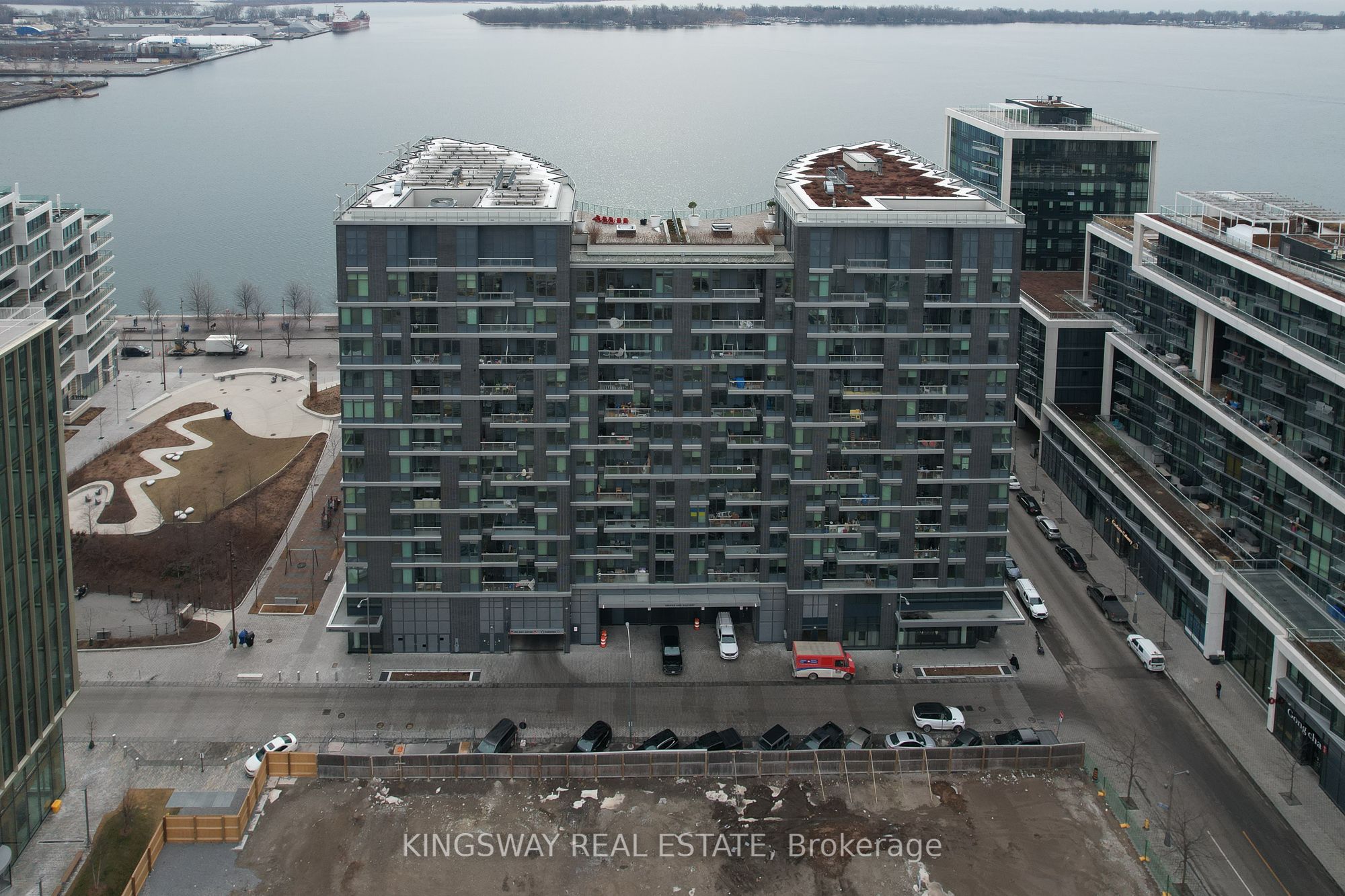 Additional image 3 of PH33-1 Edgewater Drive, Toronto, ON, M5A 0L1
