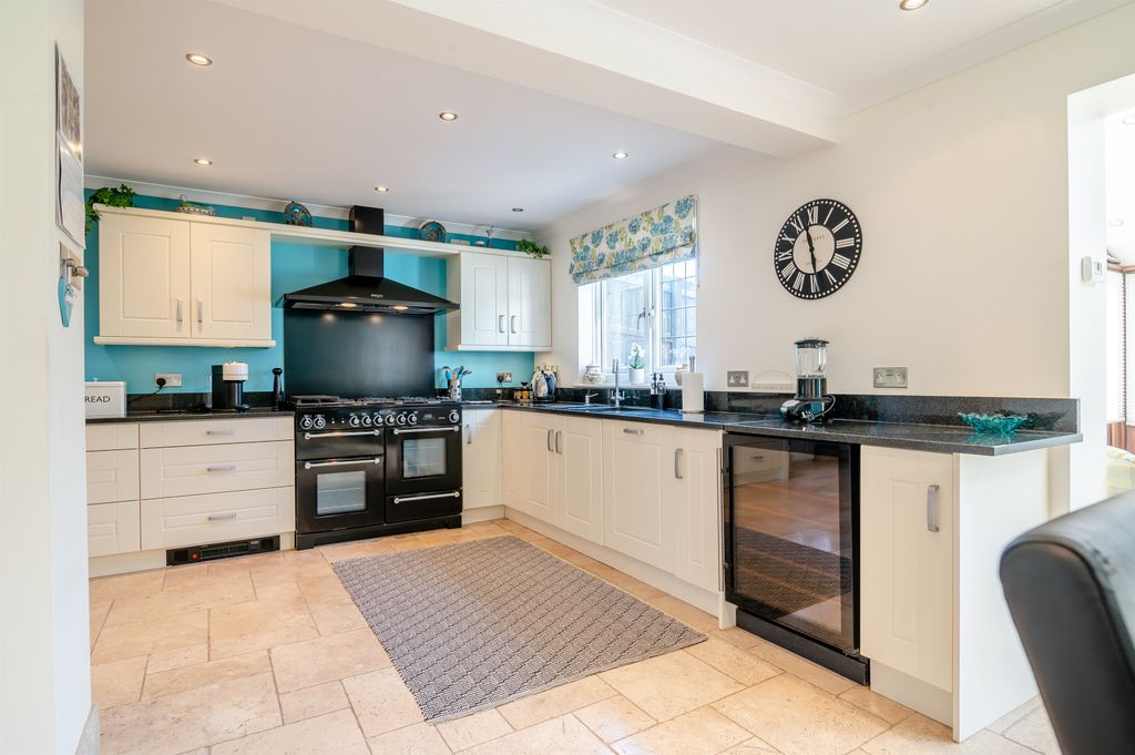 Additional image 9 of 5 bed detached house for saleCenturions Court, Caerwent, Caldicot, Monmouthshire NP26