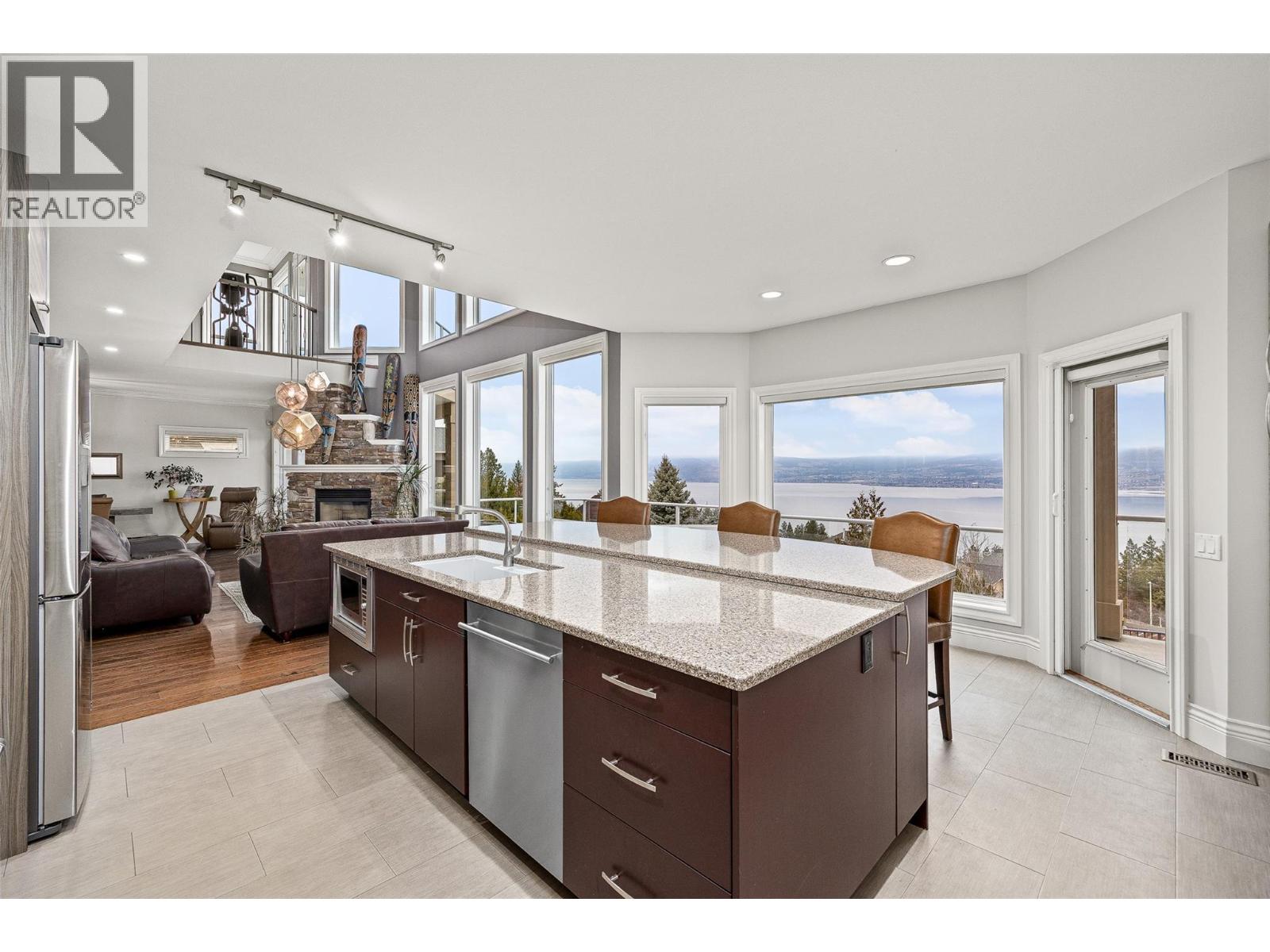 Additional image 5 of 374 Quilchena Drive, Kelowna, BC, V1W4W4