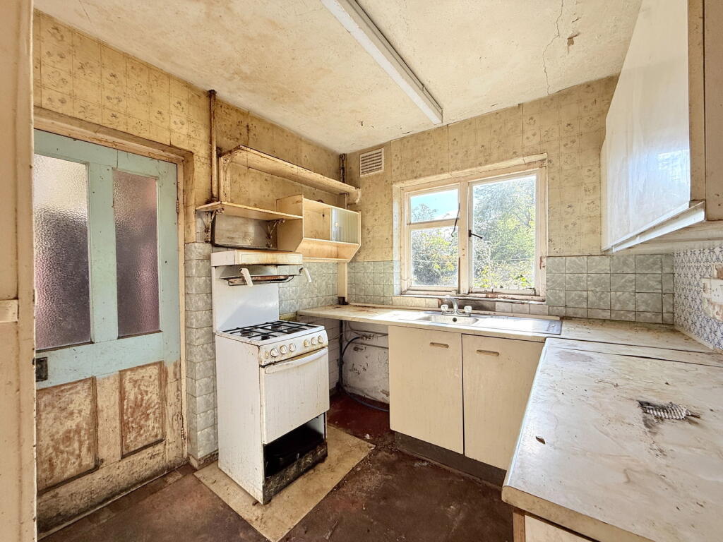 Middle Lane, Kings Norton, B38 0DU photo 5