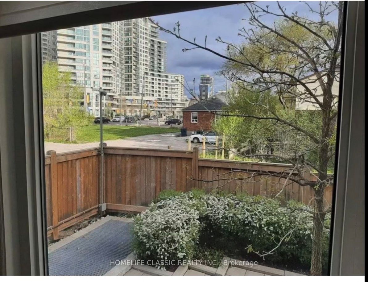 9-11 Eldora Avenue, Toronto, ON, M2M 0B5 photo 2