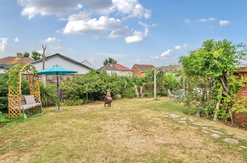 Additional image 13 of 2 bed flat for saleMawney Close, Romford RM7
