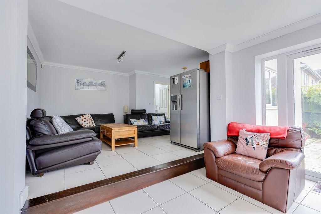 Additional image 8 of 4 bed detached house for saleCyncoed Place, Cyncoed, Cardiff CF23