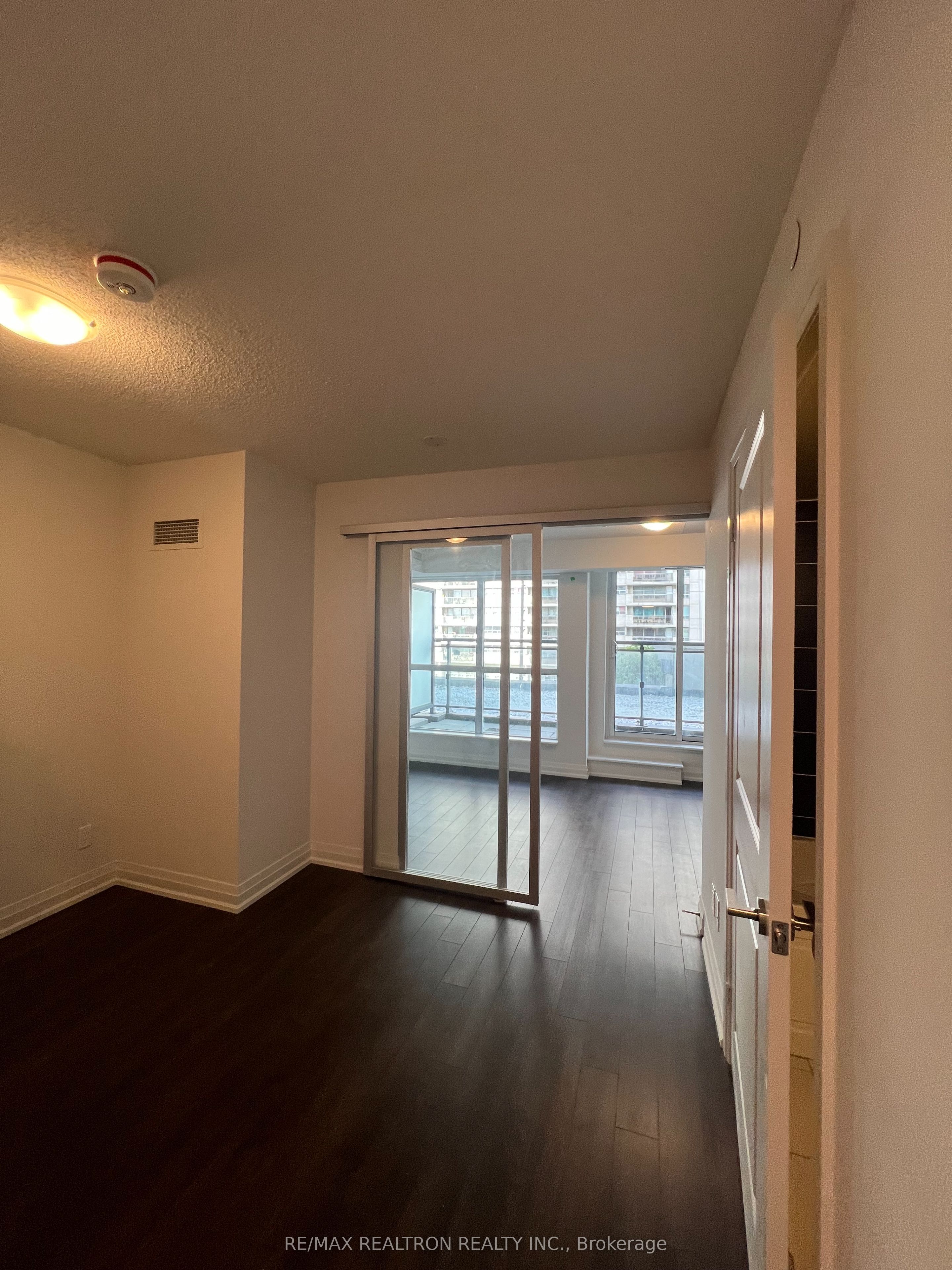 Additional image 2 of 234-20 Meadowglen Place, Toronto, ON, M1H 2Y5