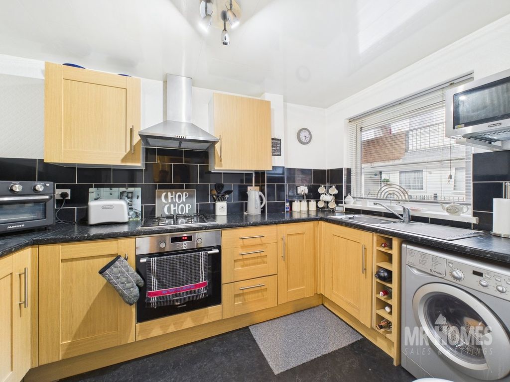 Additional image 3 of 1 bed flat for saleHewell Court, Grangetown, Cardiff CF11