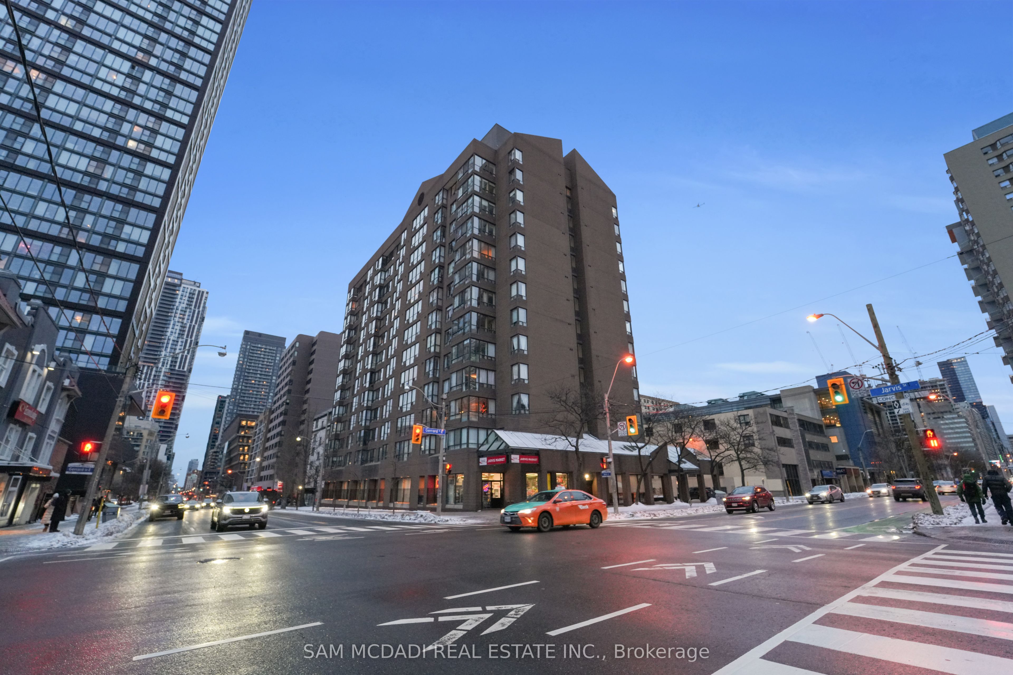 613-117 Gerrard Street E, Toronto, ON, M5B 2L4