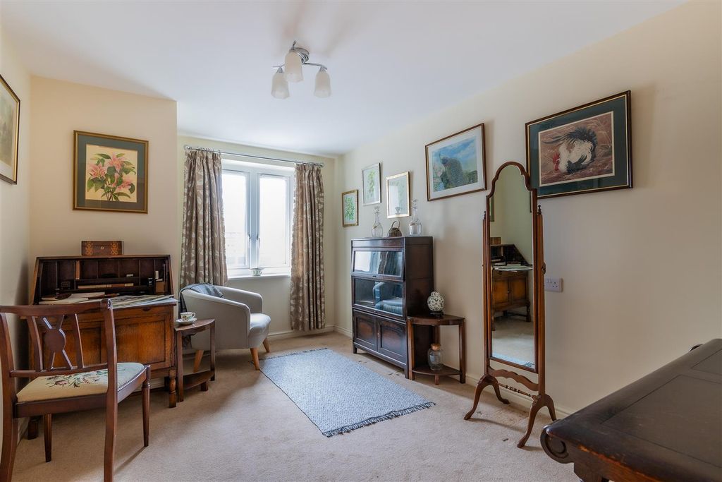 Additional image 6 of 2 bed flat for saleThomas Court, Penylan, Cardiff CF23