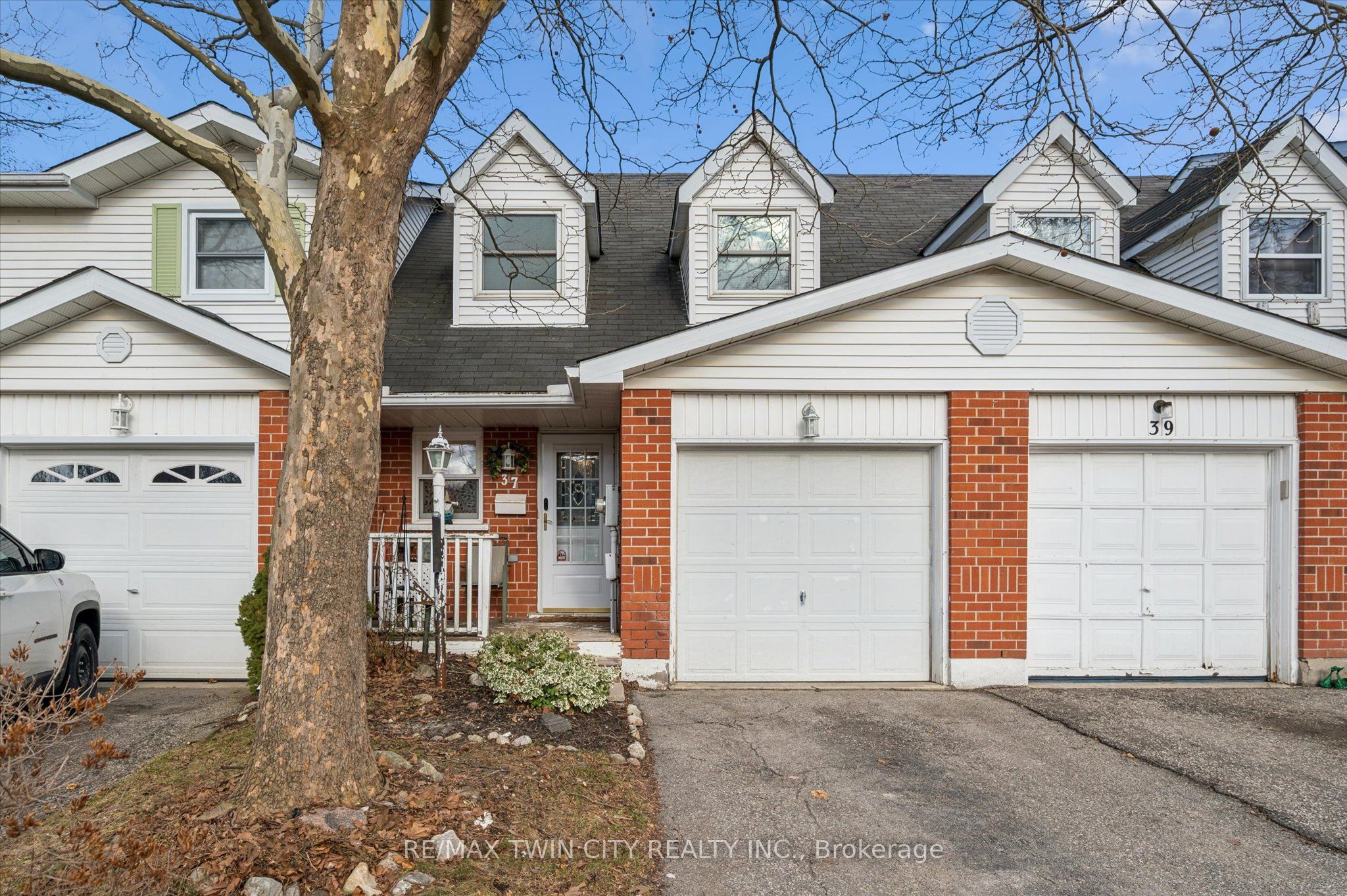 Additional image 2 of 37 Edgemere Drive, Cambridge, ON, N1P 1A9