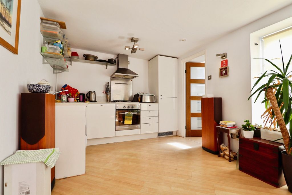 Additional image 6 of 2 bed semi-detached house for saleClive Road, Canton, Cardiff CF5