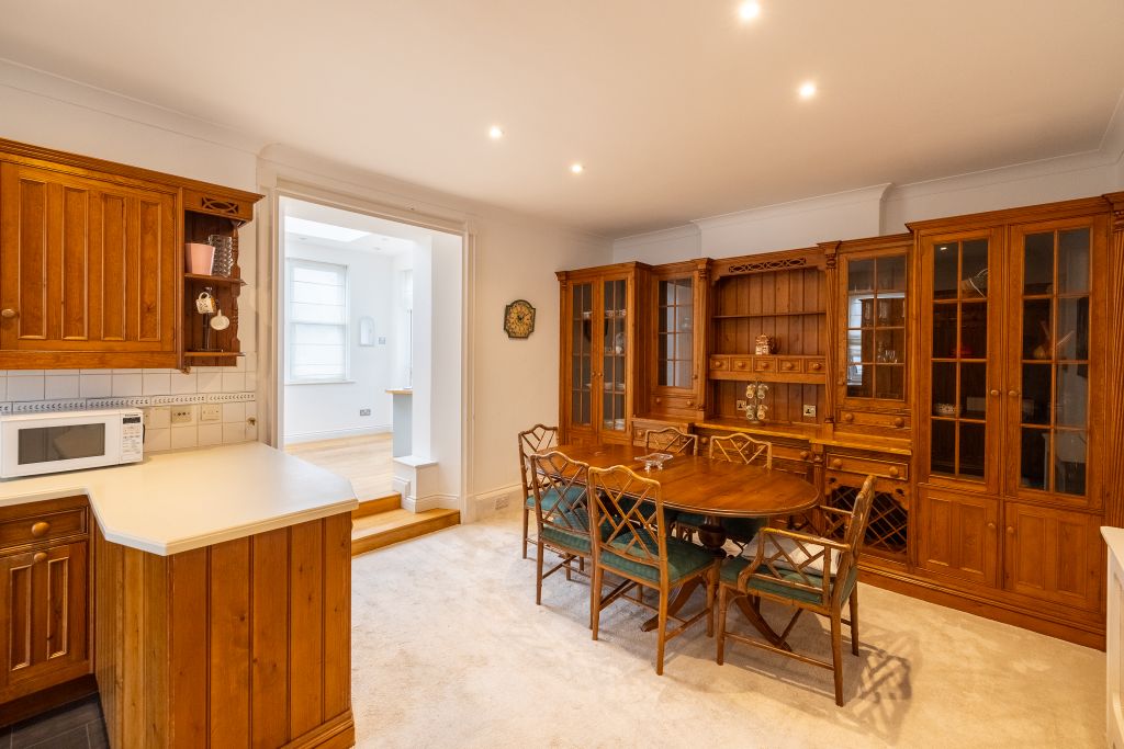 Additional image 6 of 5 bed detached house for saleVale Road, St. Sampson, Guernsey GY2