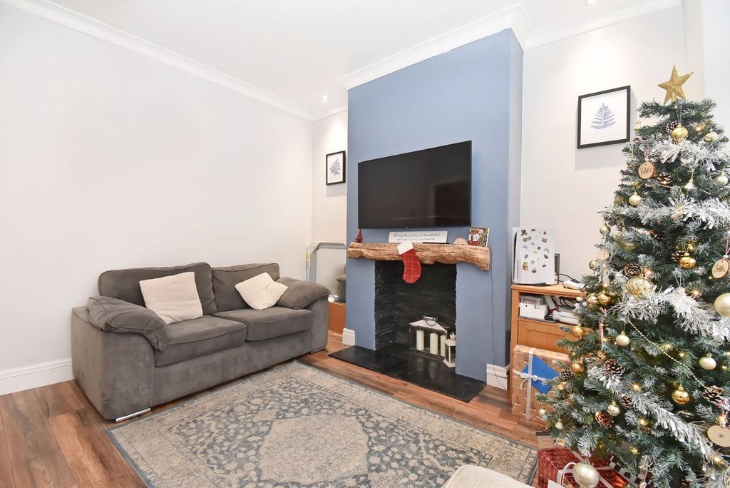 Additional image 6 of 3 bed semi-detached house for saleCarlton Road, Newport NP19