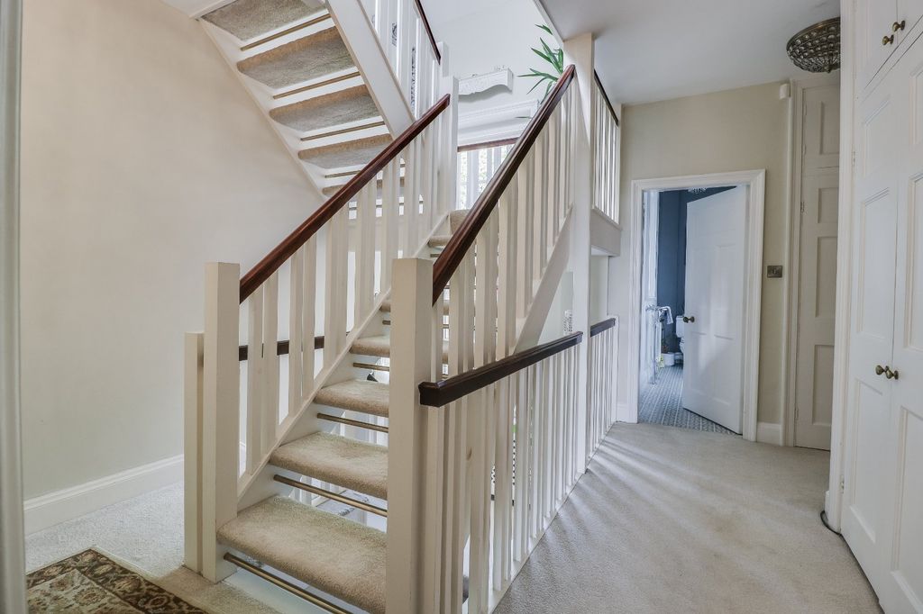 Additional image 7 of 3 bed flat for saleSt. Helens Lane, Adel, Leeds, West Yorkshire LS16