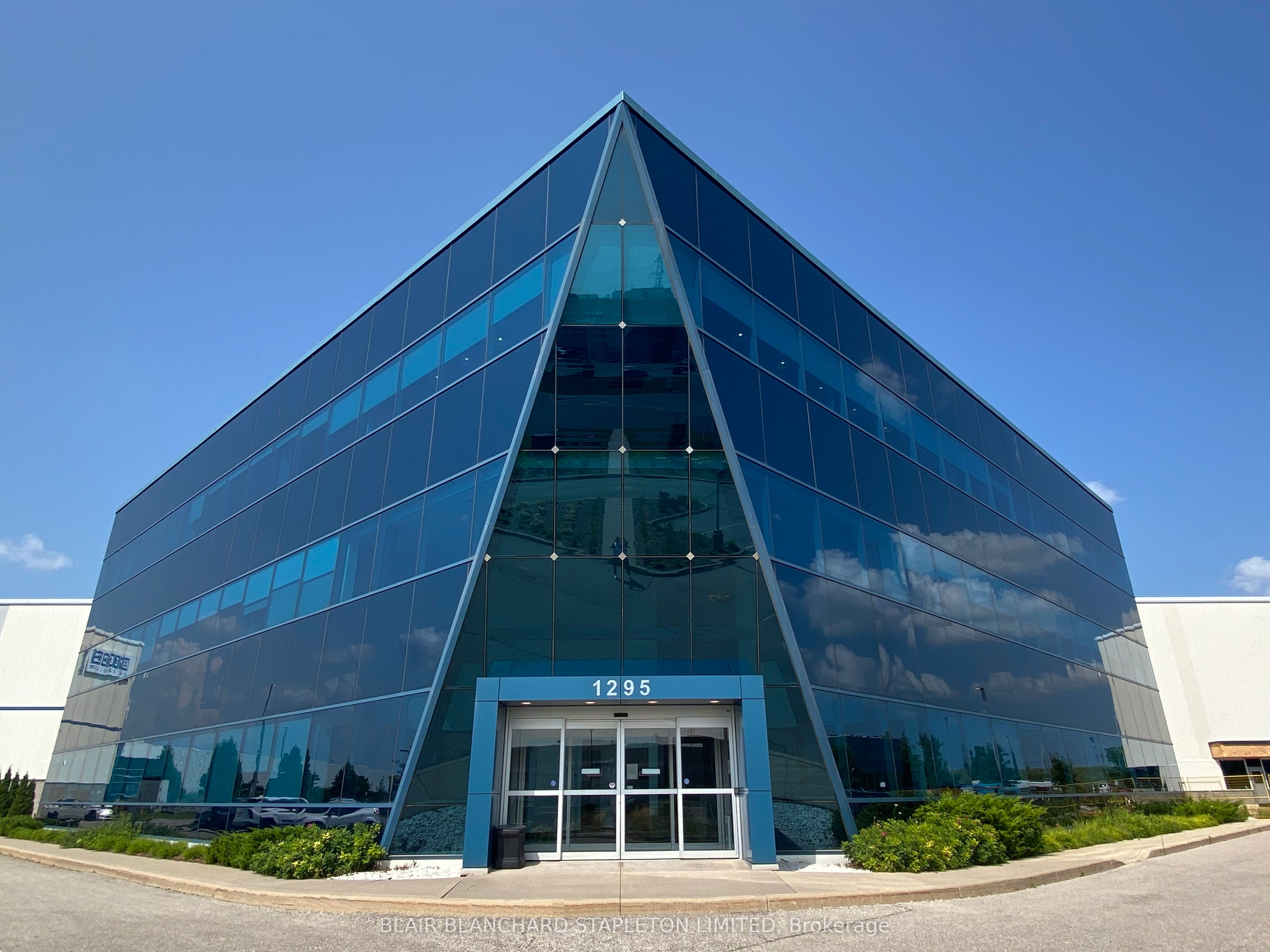 Suite 102-1295 Cormorant Road, Hamilton, ON, L9G 4V5