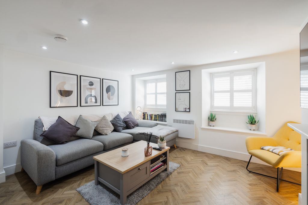 Additional image 8 of 1 bed flat for sale10 Elizabeth Place, St. Helier, Jersey JE2