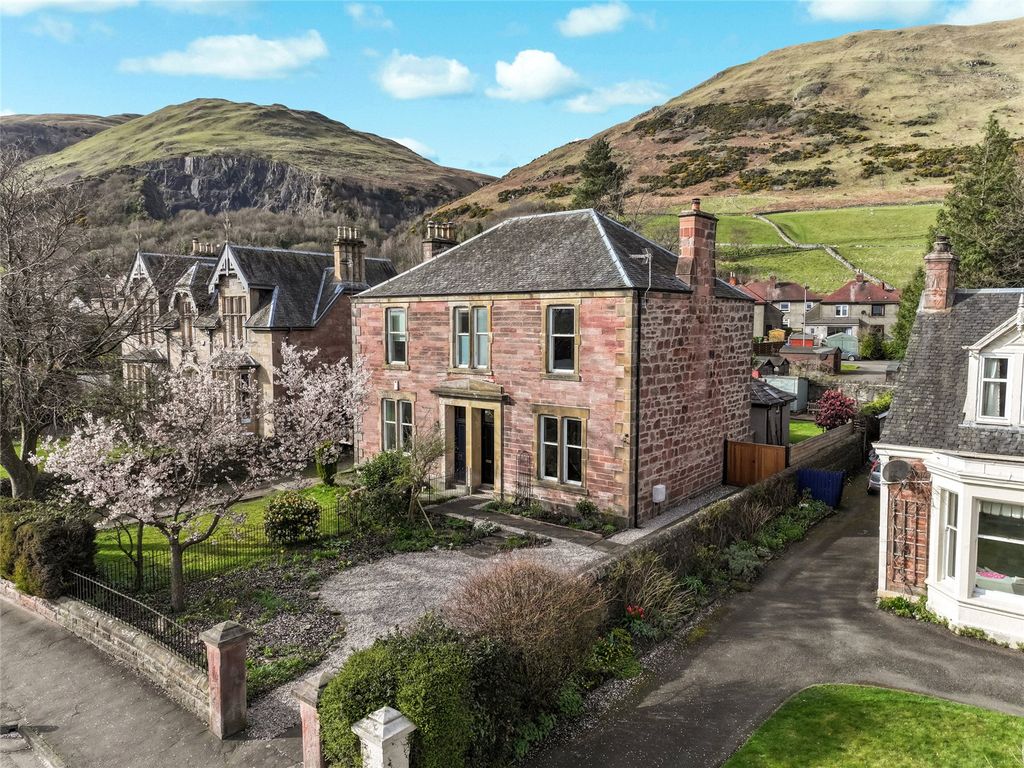 3 bed semi-detached house for saleWalker Terrace, Tillicoultry, Clackmannanshire FK13