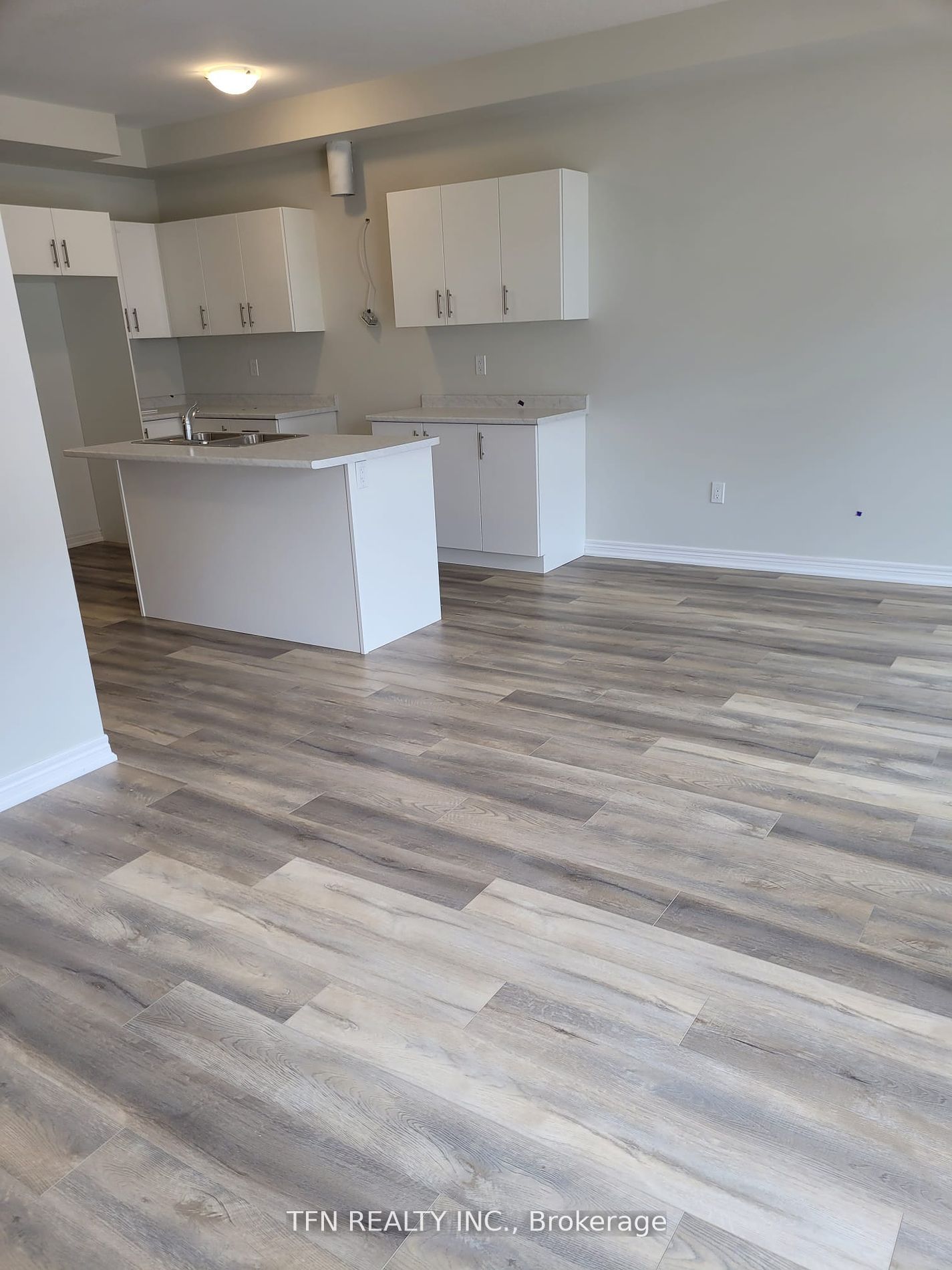 Additional image 5 of 33-40 Zinfandel Drive, Hamilton, ON, L8K 0L1