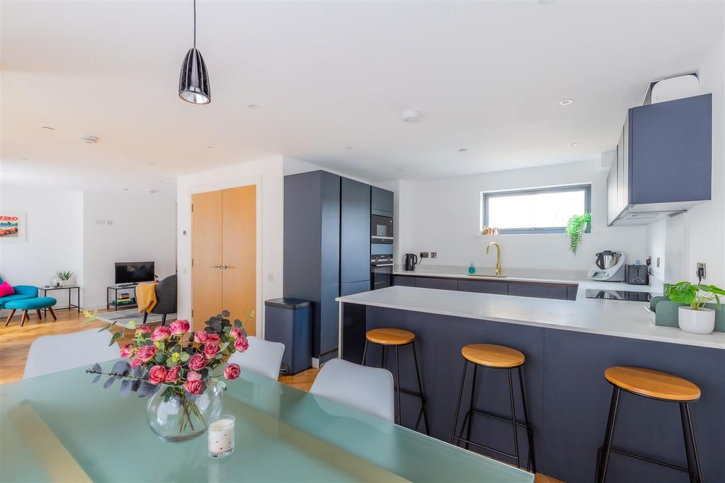 Additional image 4 of 4 bed town house for saleHamiliton Villas, Cathedral Road, Pontcanna, Cardiff CF11