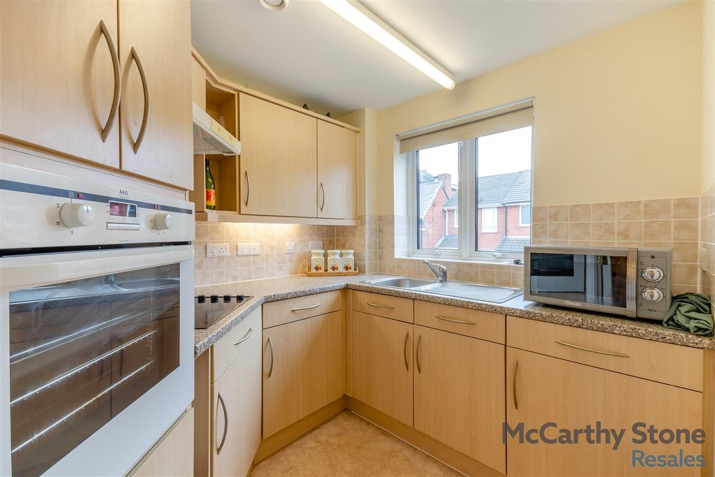 Additional image 5 of 1 bed flat for saleHartwell Court, Church Street, Eastwood, Nottingham NG16