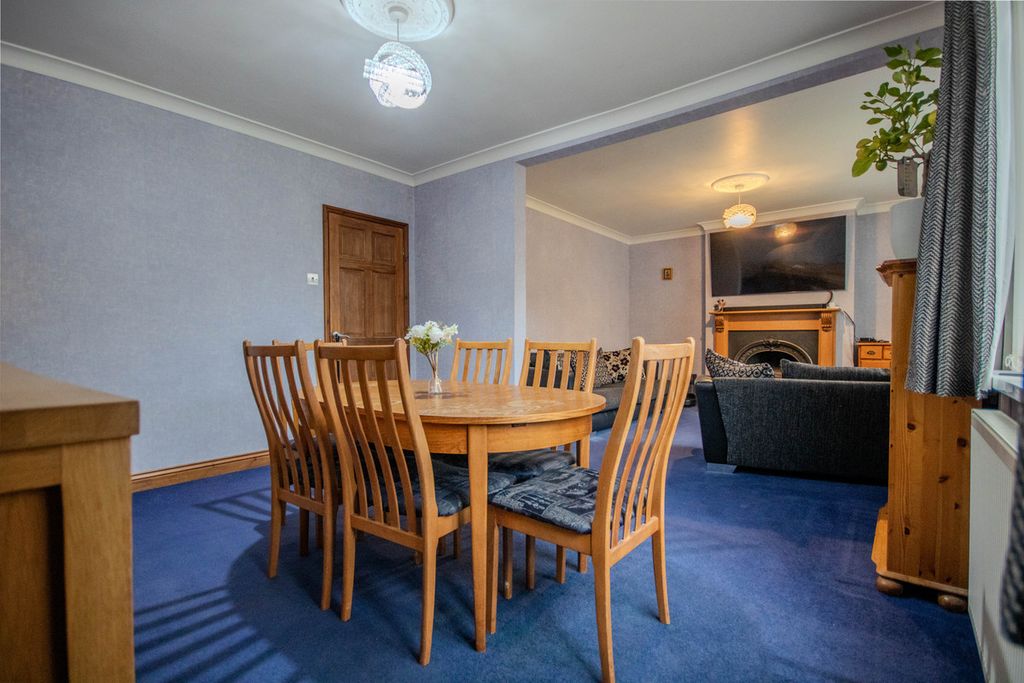 Additional image 12 of 4 bed semi-detached house for saleElgar Crescent, Cardiff CF3