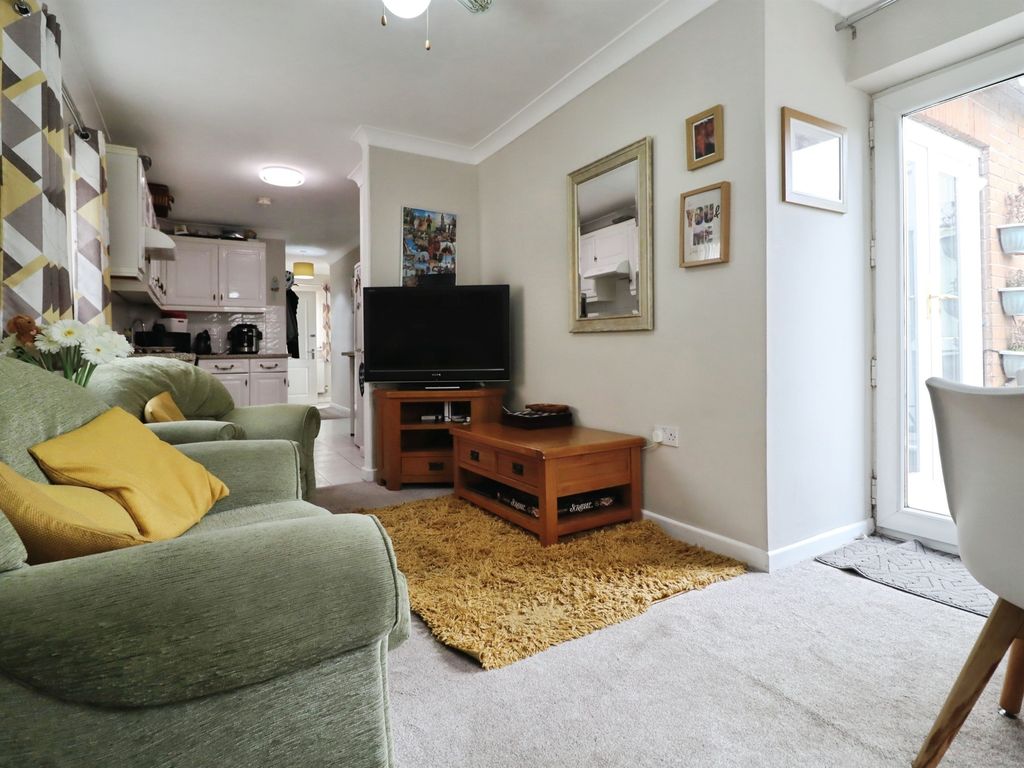 Additional image 17 of 4 bed semi-detached house for saleAxbridge Crescent, St Mellons Rise, Cardiff CF3