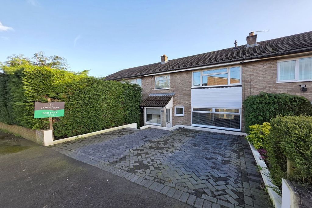 3 bed terraced house for saleSt Davids Road, Abergavenny NP7