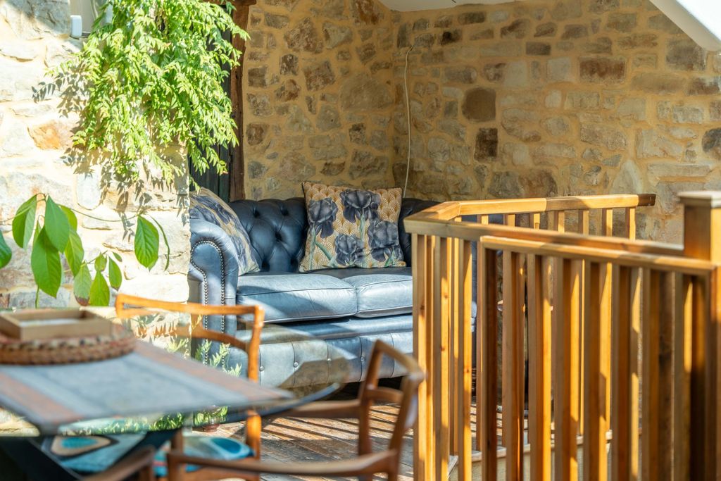 Additional image 17 of 8 bed link detached house for sale61 St. James Street, Narberth SA67