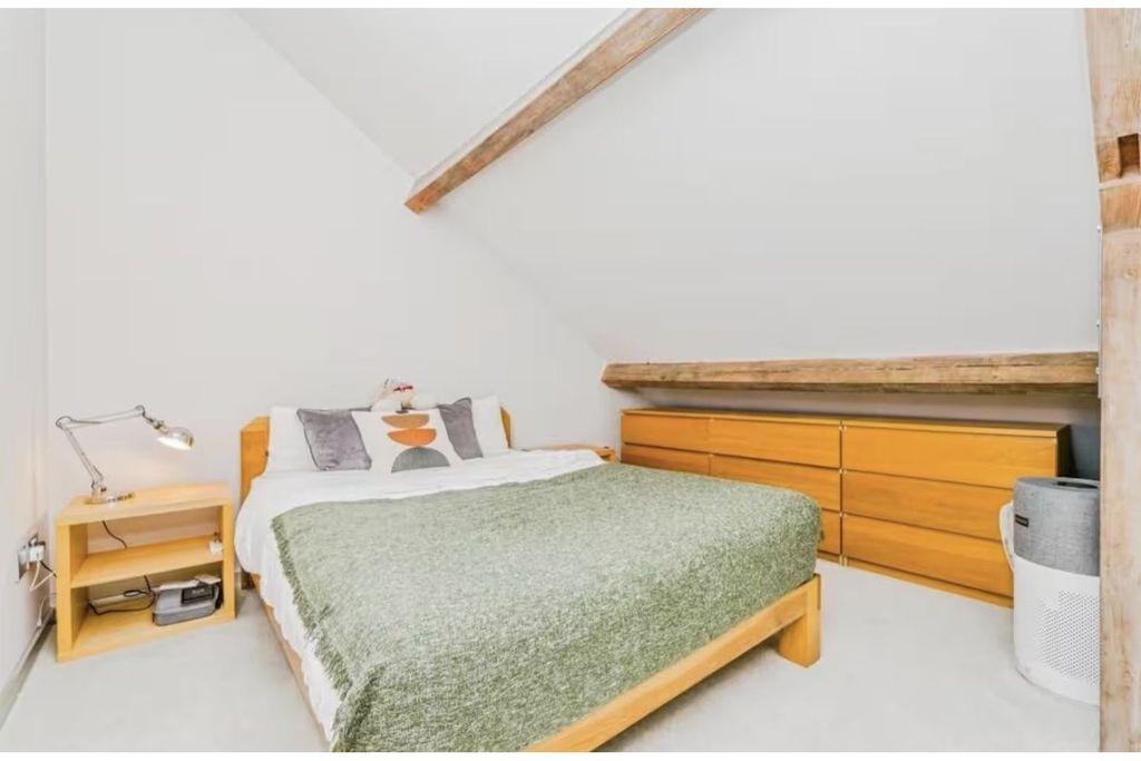 Additional image 5 of 2 bed property for saleSevern Square, Cardiff CF11