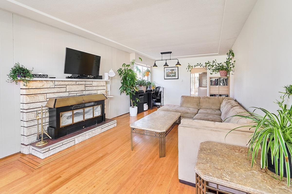 Additional image 3 of 50 37th Avenue E, Vancouver, BC, V5W 1E2