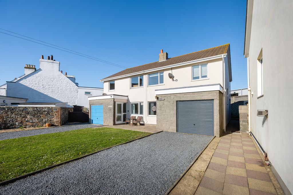Additional image 2 of 3 bed semi-detached house for saleLa Tonnelle Clos Vale Road, St. Sampson, Guernsey GY2