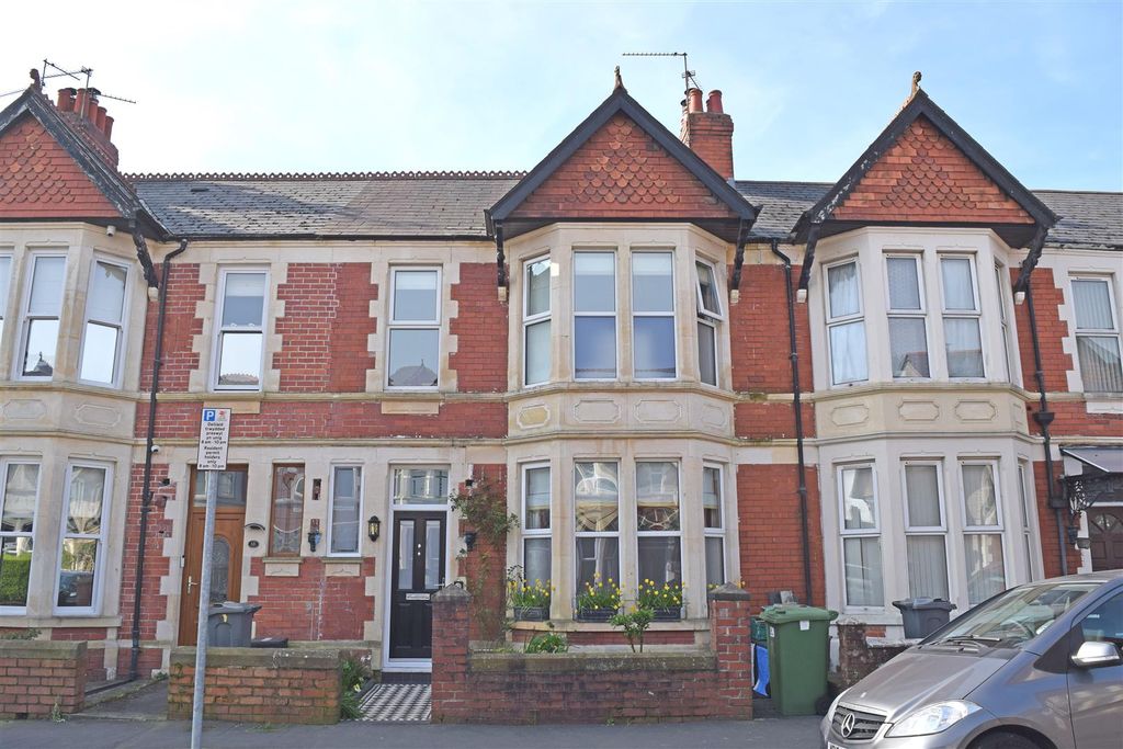 4 bed terraced house for saleLaytonia Avenue, Gabalfa. Cardiff CF14