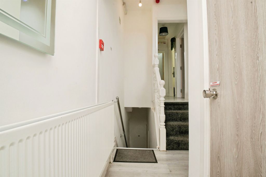 Additional image 9 of 2 bed flat for saleConnaught Road, Roath, Cardiff CF24